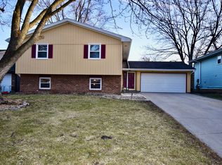 203 Belview Ave, Normal, IL 61761