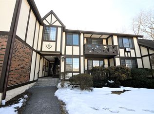 76 Foxwood Dr APT 8, Pleasantville, NY 10570