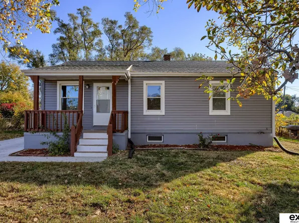 2529 Calhoun St, Bellevue, NE 68005