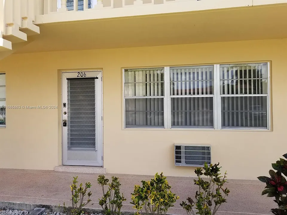 206 Sheffield St E #206-I