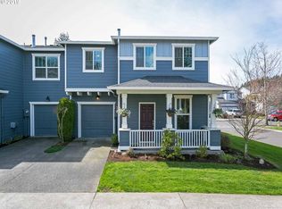 694 NW Ledum Ln, Hillsboro, OR