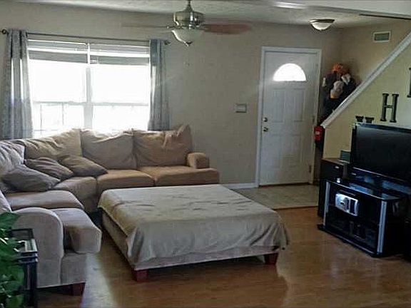 3rd image of 1241 Constitution Dr