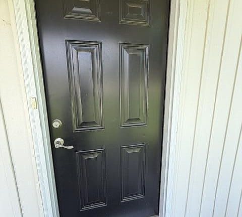 3rd image of 619 Emerald Ave