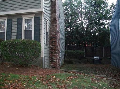 2nd image of 20 Woodland Dr Unit 323