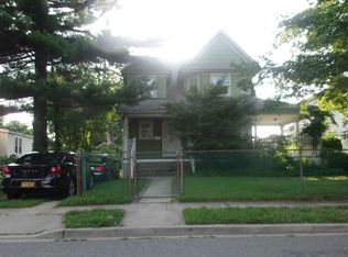 12 Charlick Pl, Freeport, NY 11520