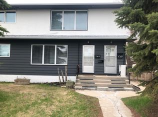 748 Polson Ave #B, Winnipeg, MB R2X1M2