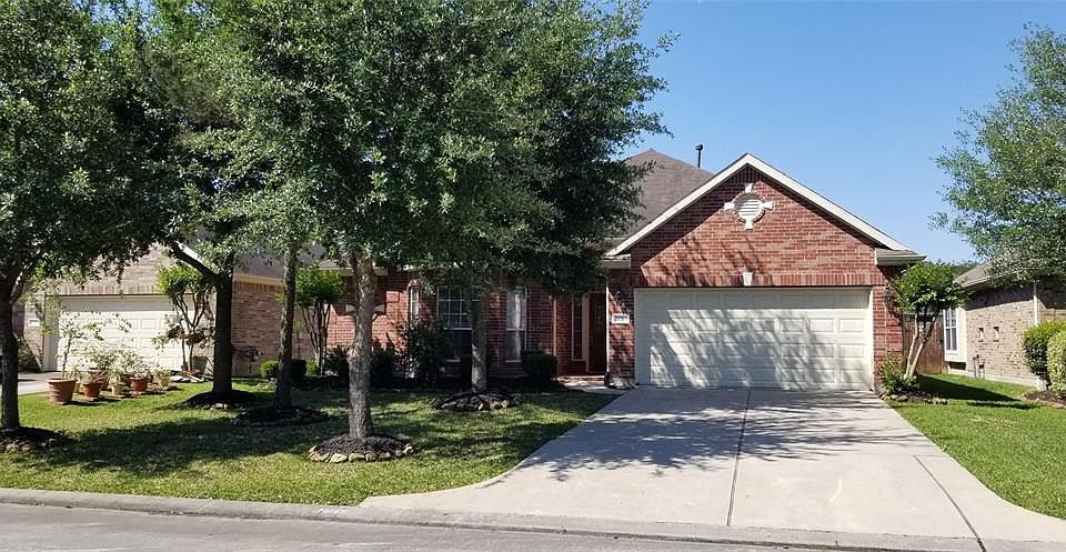 1st image of 20762 Oakhurst Creek Dr