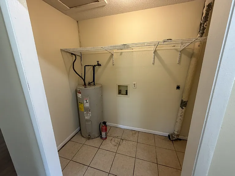 144 Cherokee Cir — Photo 10