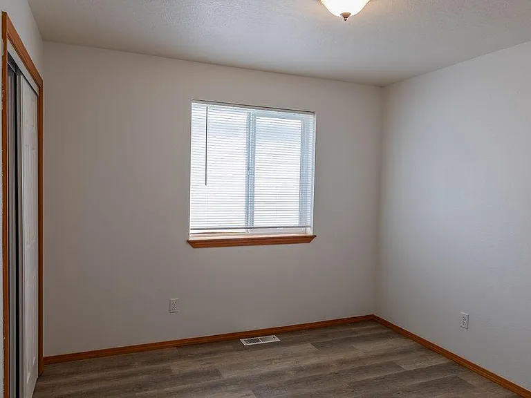 1510 N Madson Ln — Photo 10