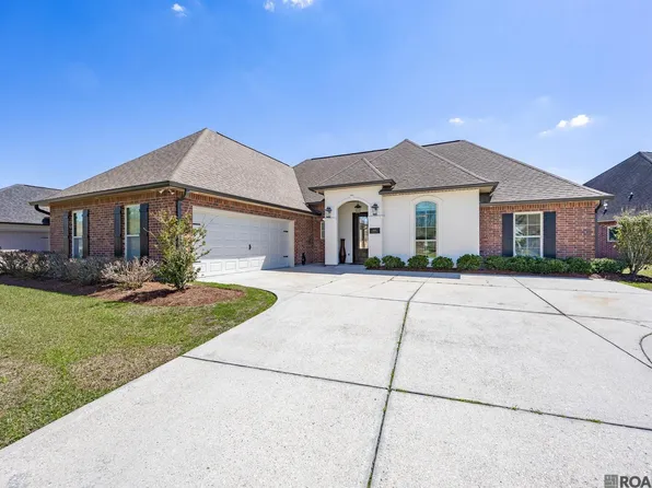 8008 Glacier Bay Dr, Denham Springs, LA 70726