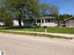 235 S Court St, Au Gres, MI 48703