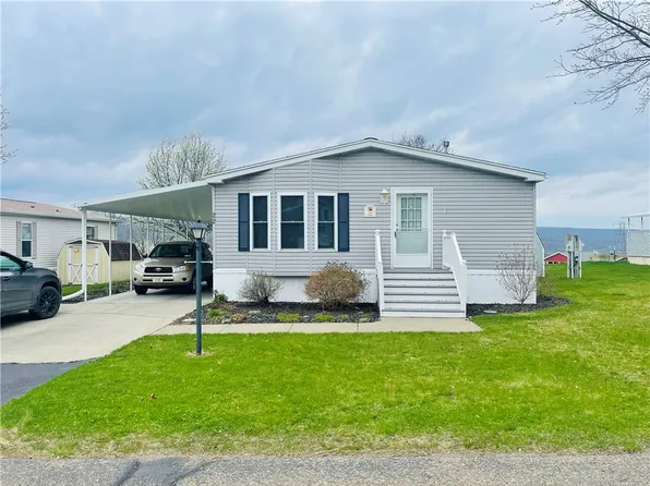 22 Hillcrest Cir, Dansville, NY 14437