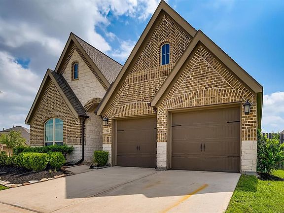 2nd image of 4422 Fenetre Forest Ln