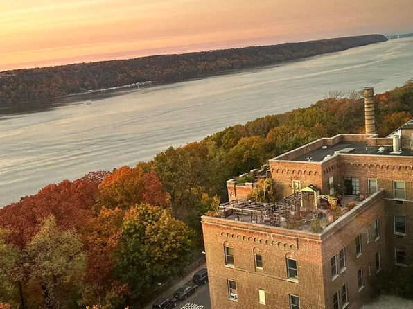 900 West 190th Street image 17 of 25