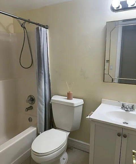21911 Lake Forest Cir #201 — Photo 7