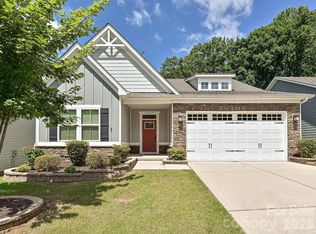 10038 Lilac Ct, Charlotte, NC 28215