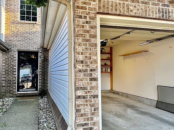 4th image of 3044 Wavecrest Way