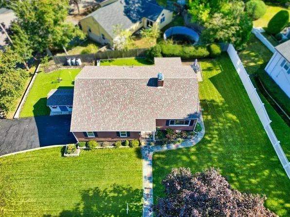 50 Boston Rock Rd, Melrose, MA 02176