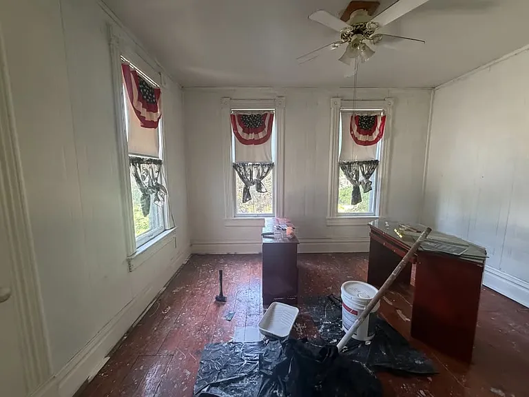 1400 W Adrian G Hinton Ave — Photo 4