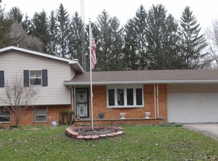 55470 Filbert Rd, Mishawaka, IN 46545