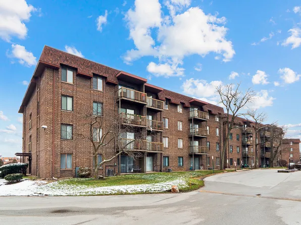 840 Elder Rd #A213, Homewood, IL 60430