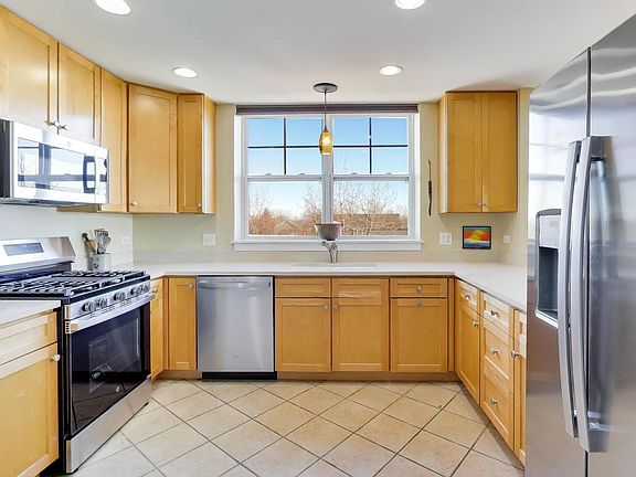 4th image of 977 Harris Rd Unit 34