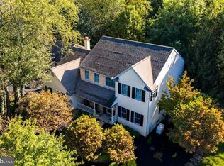 10 Longview Dr, Glenmoore, PA 19343