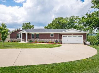 487 Clara Lee Ct, New Albany, IN 47150