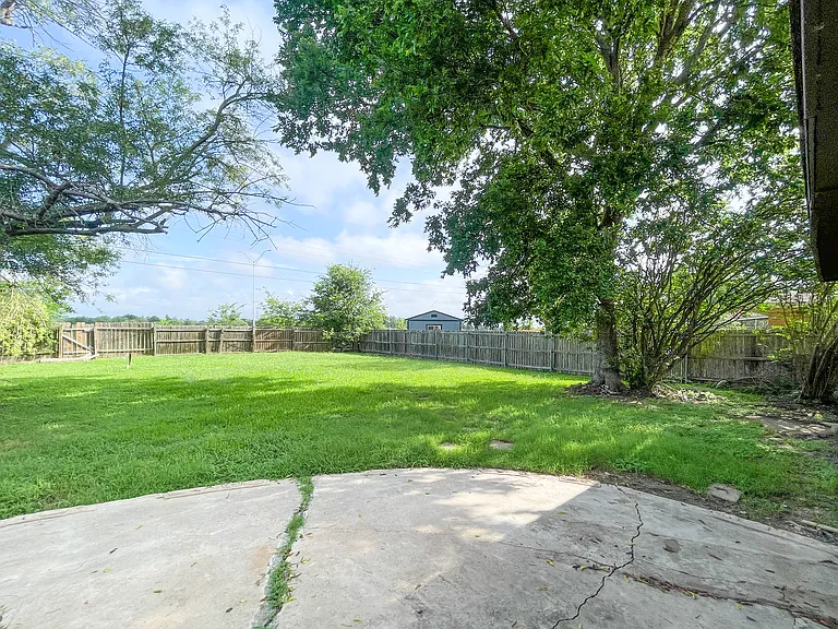 110 E San Benito Dr — Photo 26