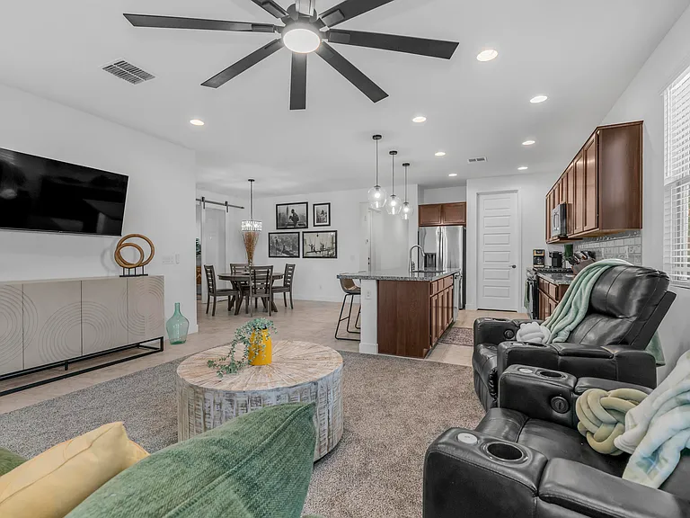 16159 S 177th Dr — Photo 12