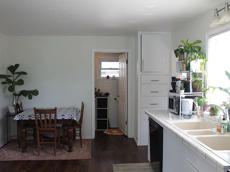 960 Balboa St — Photo 10