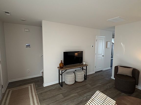 3rd image of 4111 Laurel Ridge Dr Unit D