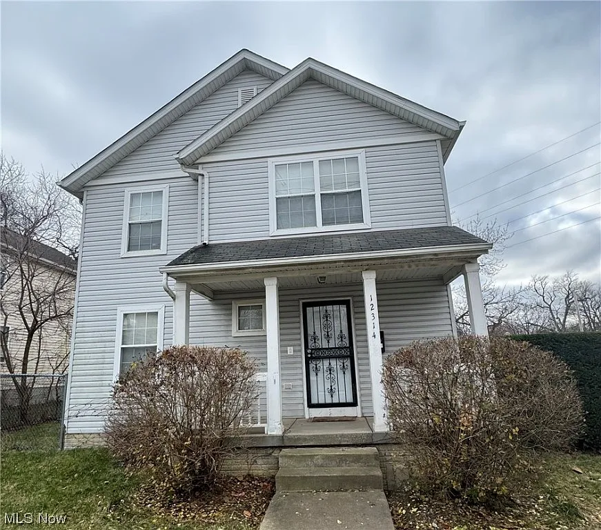 12314 Auburndale Ave photo 1