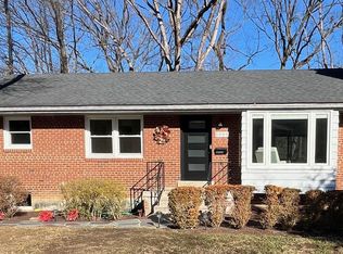 5909 Kelley Ct, Alexandria, VA 22312