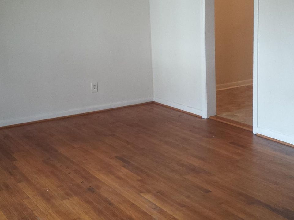 1st image of 3026 Lorraine Ave #A