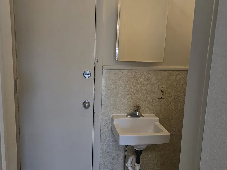 28 N 7th St #1 — Photo 10