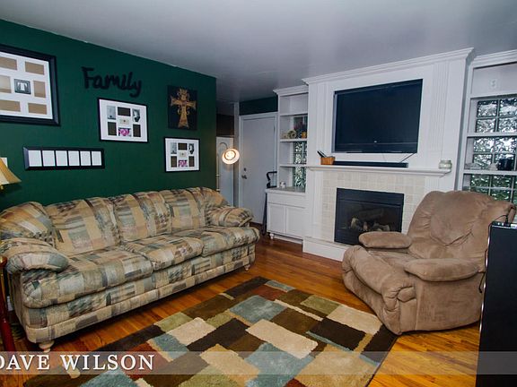 3rd image of 4434 Miramar Ave NE