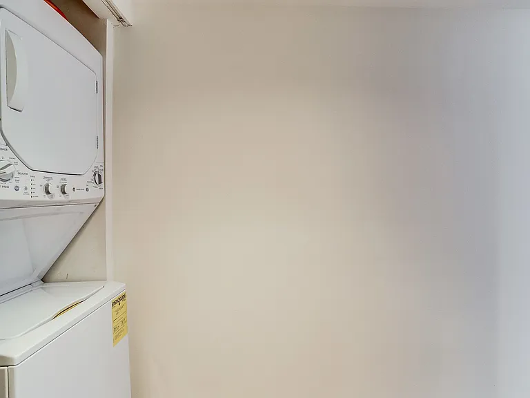 1842 California St NW #13B — Photo 18