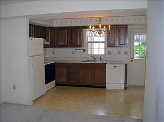 4th image of 1745 Weatherburn Dr