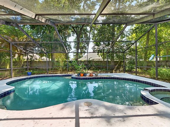 5th image of 6929 NW 51ST TERRACE