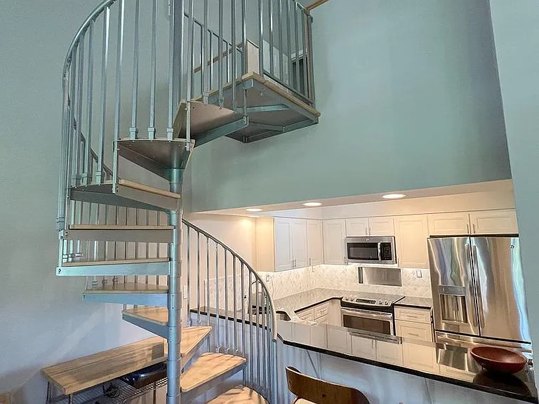 1129 Lake Heron Dr #3A — Photo 6
