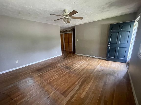 4th image of 3644 Crosby Dr
