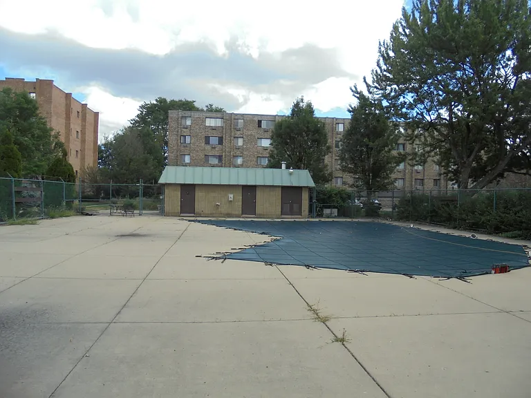 5310 N Chester Ave #301 — Photo 19