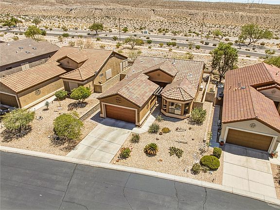 4th image of 2832 Esmerelda Drive