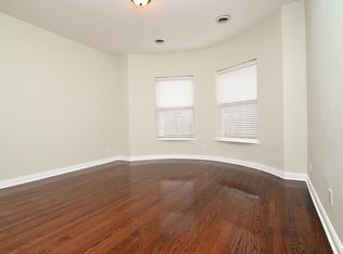 1021 E 62nd St #1, Chicago, IL 60637