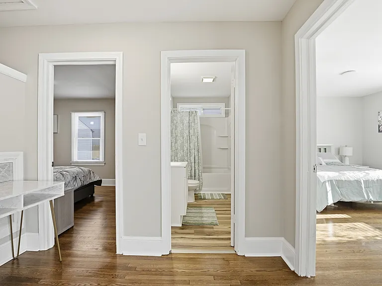 125 S Little Church St — Photo 4
