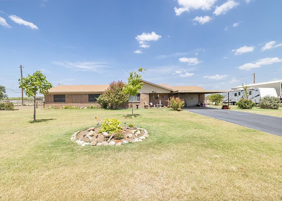 1st image of 102 Estate Dr