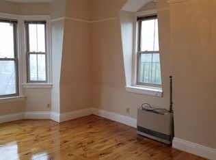 690 Congress St APT 32, Portland, ME 04102