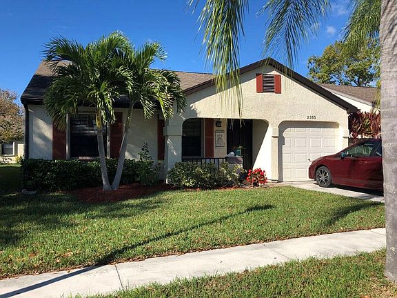 2nd image of 2385 SE Breckenridge Cir