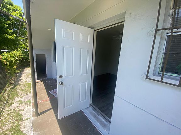 3rd image of 708 NW 4th Ave #A3